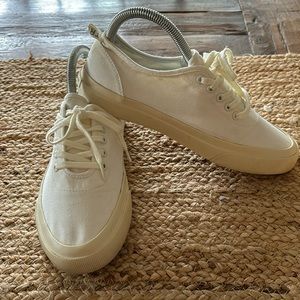 Everlane The Forever Sneaker